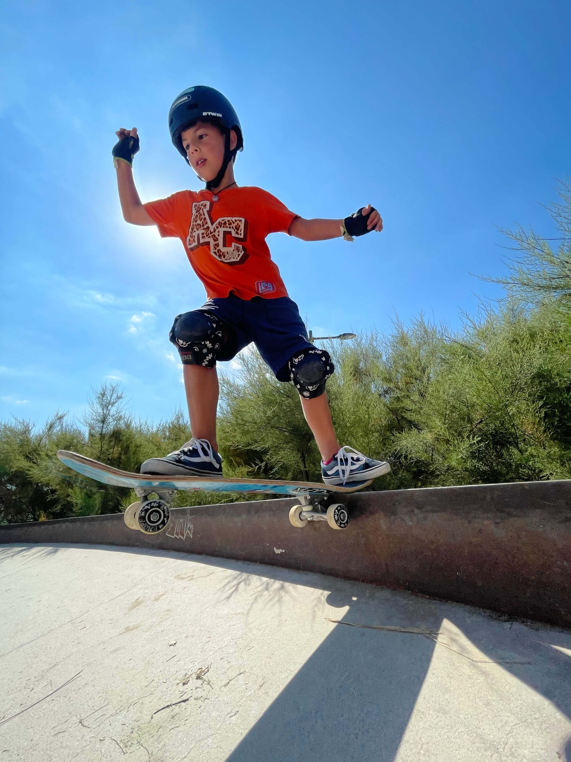 CLASES EXTRAESCOLARES DE SKATE BARCELONA PANORAMA 1